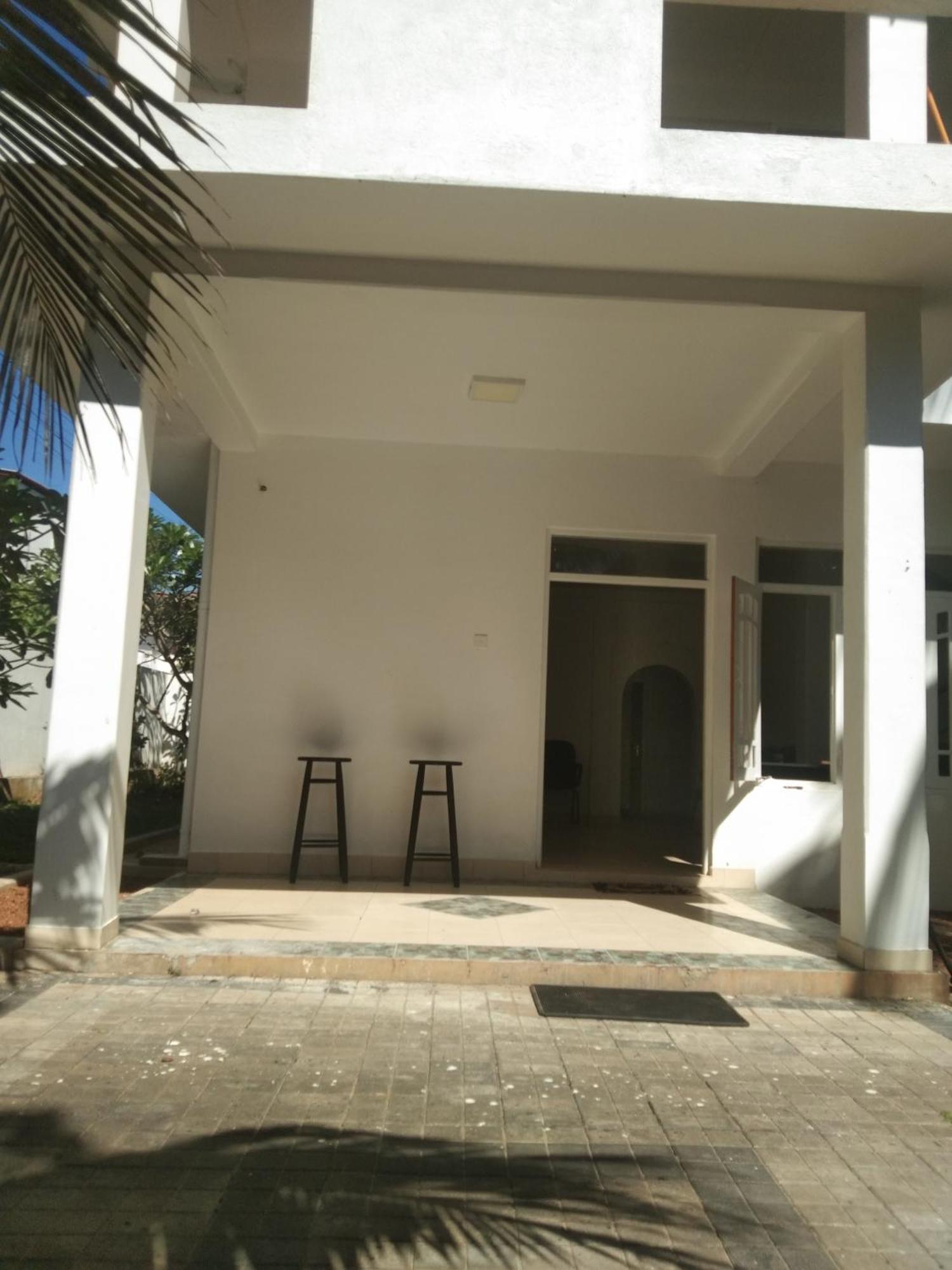 Ayu Hostel アンバランゴダ エクステリア 写真